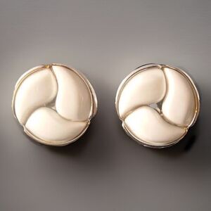 Vintage Charel Button Clip Earrings White Thermoset Pinwheel Mid Century Modern